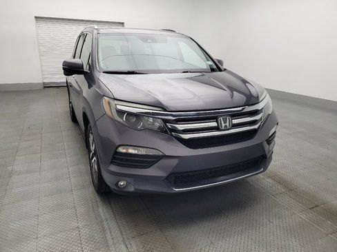Used 2018 Honda Pilot Touring image 13