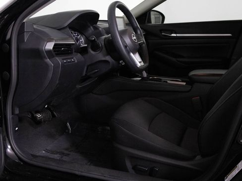 Used 2023 Nissan Altima 2.5 SV image 19