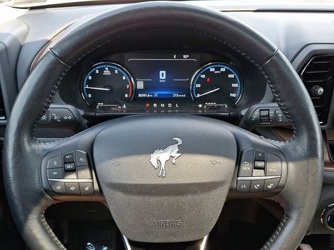 Used 2023 Ford Bronco Sport Outer Banks w/ Tech Package AWD/4WD image 18