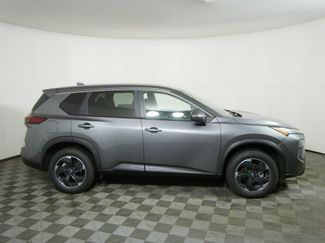 Used 2025 Nissan Rogue SV video 2