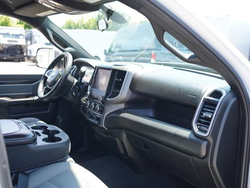 Used 2022 RAM 2500 Big Horn AWD/4WD image 2