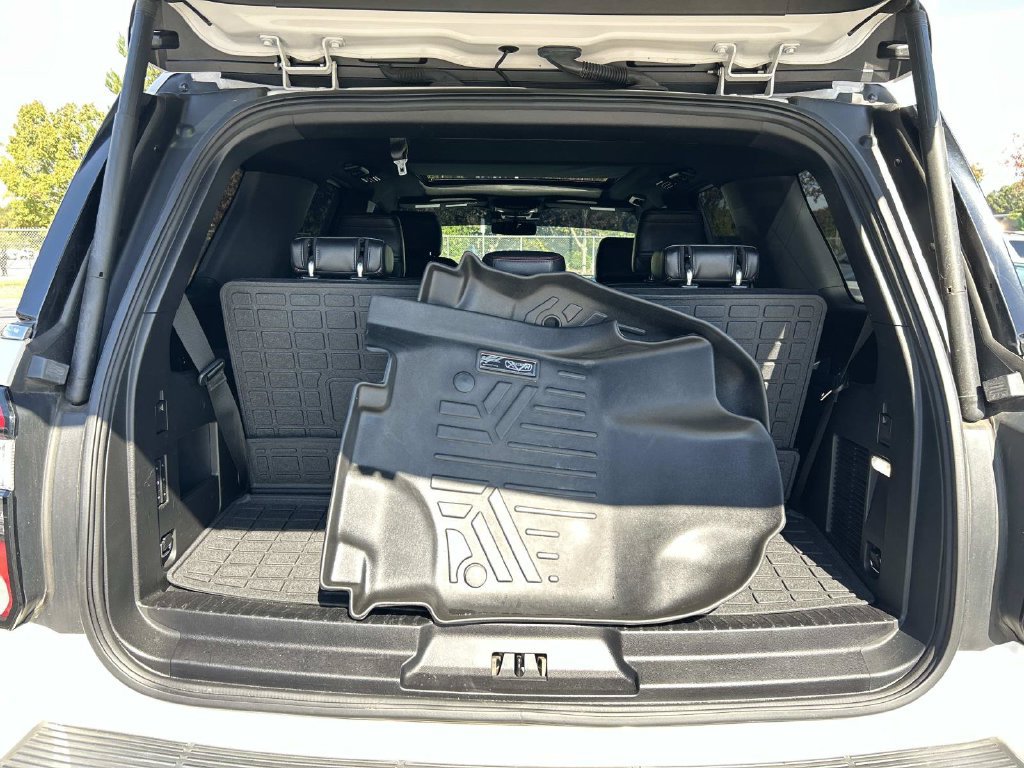 Used 2019 Ford Expedition Limited w/ Equipment Group 303A AWD/4WD image 11