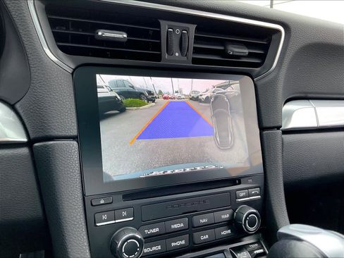 Used 2018 Porsche 911 Carrera image 20