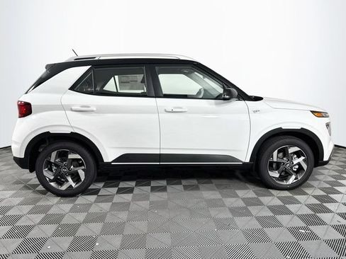 New 2026 Hyundai Venue SEL FWD image 9
