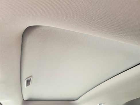 Certified 2023 Honda HR-V EX-L image 24