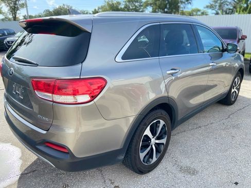 Used 2016 Kia Sorento EX AWD/4WD image 5