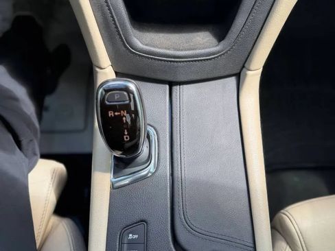 Used 2017 Cadillac XT5 Premium Luxury AWD/4WD image 18