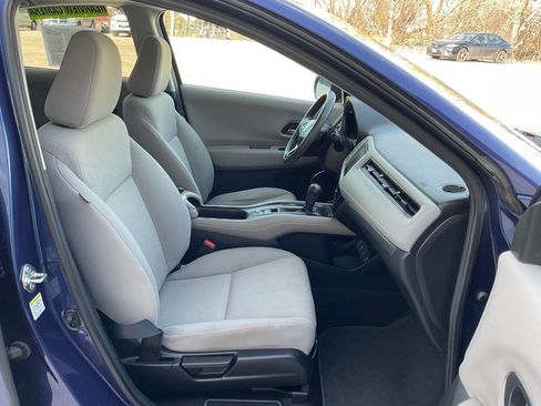 Used 2016 Honda HR-V EX image 36