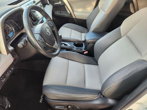 Used 2015 Toyota RAV4 Limited w/ Technology Package FWD image 13