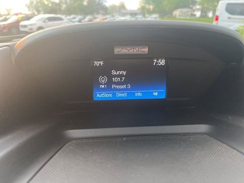 Used 2017 Ford Escape SE AWD/4WD image 24