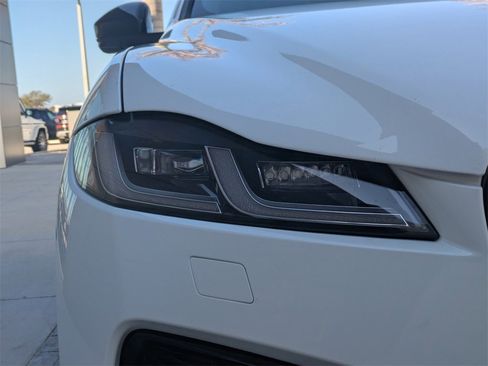 New 2026 Jaguar F-PACE R-Dynamic S image 10