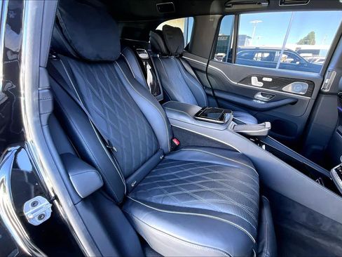 Used 2024 Mercedes-Benz Maybach GLS 600 Maybach GLS 600 image 19