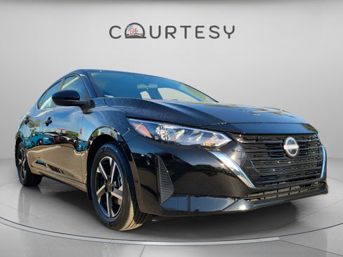 Certified 2025 Nissan Sentra SV image 6