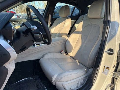 Used 2026 Genesis G70 2.5T image 15