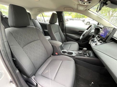 Used 2024 Toyota Corolla LE FWD image 32