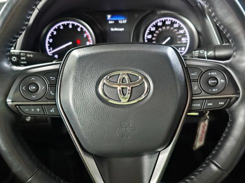 Used 2024 Toyota Camry SE w/ Cold Weather Package FWD image 22
