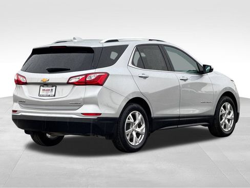 Used 2020 Chevrolet Equinox Premier w/ LPO, Floor Liner Package FWD image 5