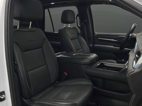 Used 2023 GMC Yukon Denali AWD/4WD image 23