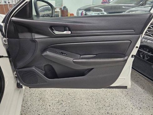 Used 2022 Nissan Altima 2.5 S FWD image 32