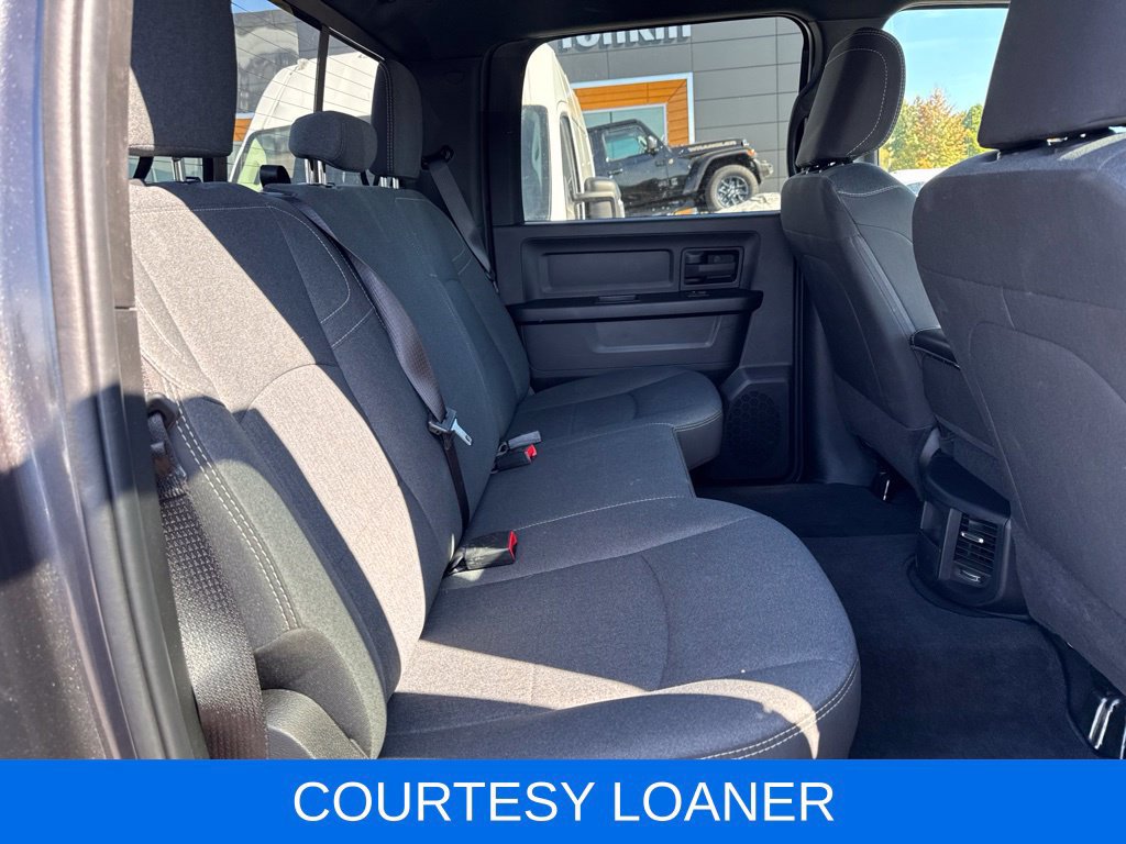 Used 2024 RAM 2500 Tradesman w/ Chrome Appearance Group AWD/4WD image 13