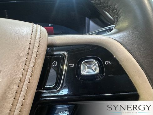 Used 2020 Lincoln Aviator 2WD image 18