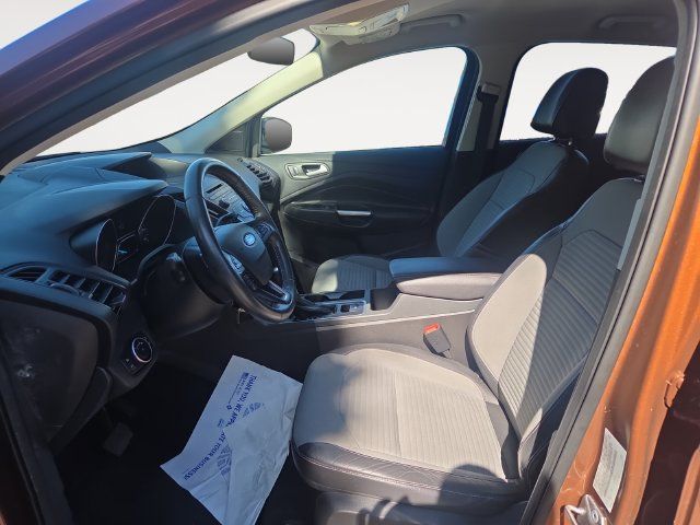 Used 2017 Ford Escape SE w/ SE Sport Appearance Package AWD/4WD image 9