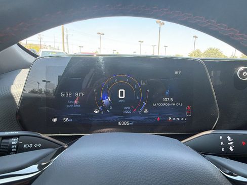 Used 2025 Chevrolet Equinox RS w/ Safety and Technology Package FWD image 12