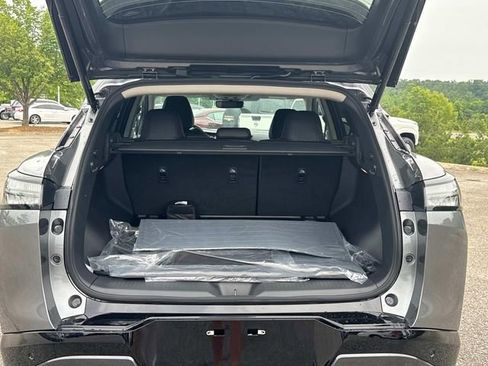 New 2026 Nissan Murano Platinum w/ Cargo Package AWD/4WD image 13