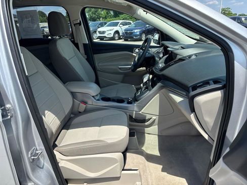 Used 2014 Ford Escape SE w/ Equipment Group 201A FWD image 24