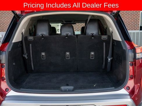 Used 2023 Nissan Pathfinder SL AWD/4WD image 5