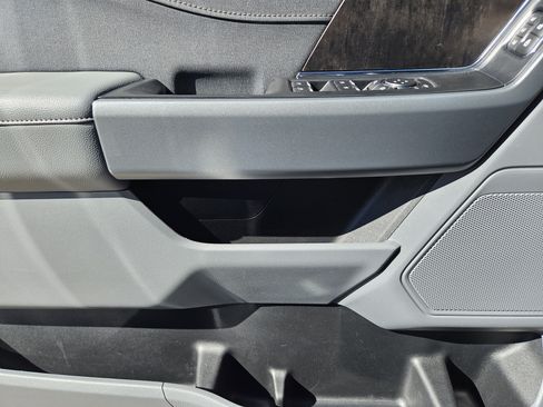 Used 2021 Ford F150 Lariat w/ Trailer Tow Package image 23