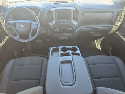 Used 2023 Chevrolet Silverado 1500 Custom image 9