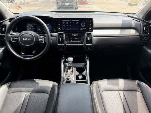 Used 2023 Kia Sorento SX AWD/4WD image 27