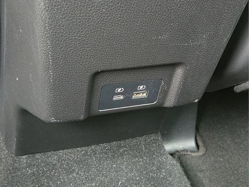 Used 2024 Mitsubishi Eclipse Cross SE image 16