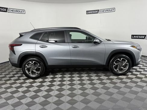 New 2025 Chevrolet Trax LT w/ Driver Confidence Package image 7