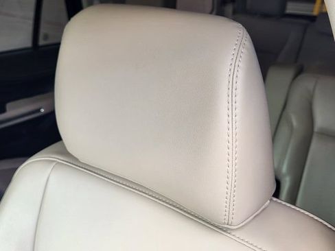 Used 2024 Ford Expedition XLT RWD image 32