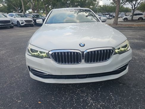 Used 2020 BMW 530i w/ Luxury Package RWD image 3