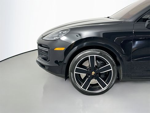 Certified 2023 Porsche Cayenne Turbo image 11