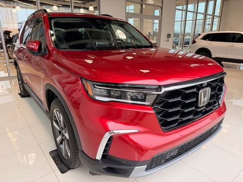 Used 2024 Honda Pilot Elite image 7