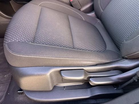 Used 2023 GMC Acadia SLE w/ Elevation Edition image 21