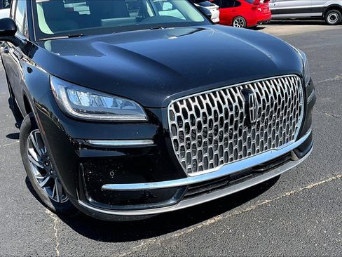 Used 2024 Lincoln Corsair AWD w/ Equipment Group 101A image 3