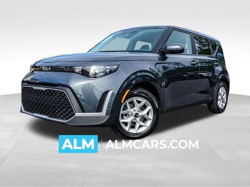 Used 2025 Kia Soul LX w/ LX Technology Package FWD image 1