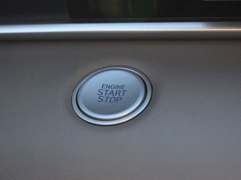 Used 2023 Hyundai Elantra Blue w/ Preferred Accessory Package image 25