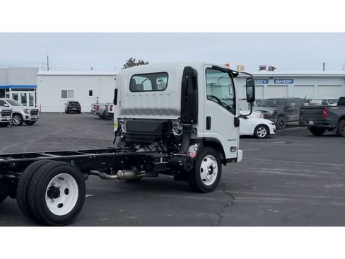 New 2024 Chevrolet Low Cab Forward RWD image 4