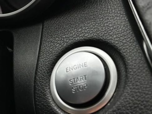 Used 2015 Mercedes-Benz C 300 4MATIC Sedan image 29
