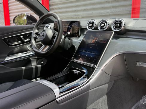 Used 2024 Mercedes-Benz CLE 300 4MATIC Coupe image 22