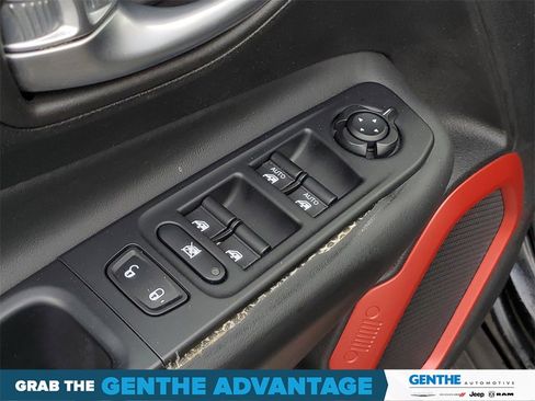 Used 2015 Jeep Renegade Trailhawk w/ Popular Equipment Group image 12
