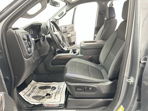 Used 2021 Chevrolet Silverado 1500 LT Trail Boss w/ Convenience Package II image 18