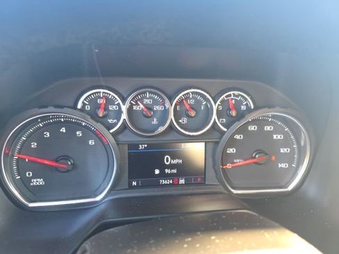 Used 2021 Chevrolet Suburban RST image 18