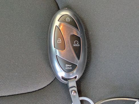 New 2025 Hyundai Elantra SEL image 32